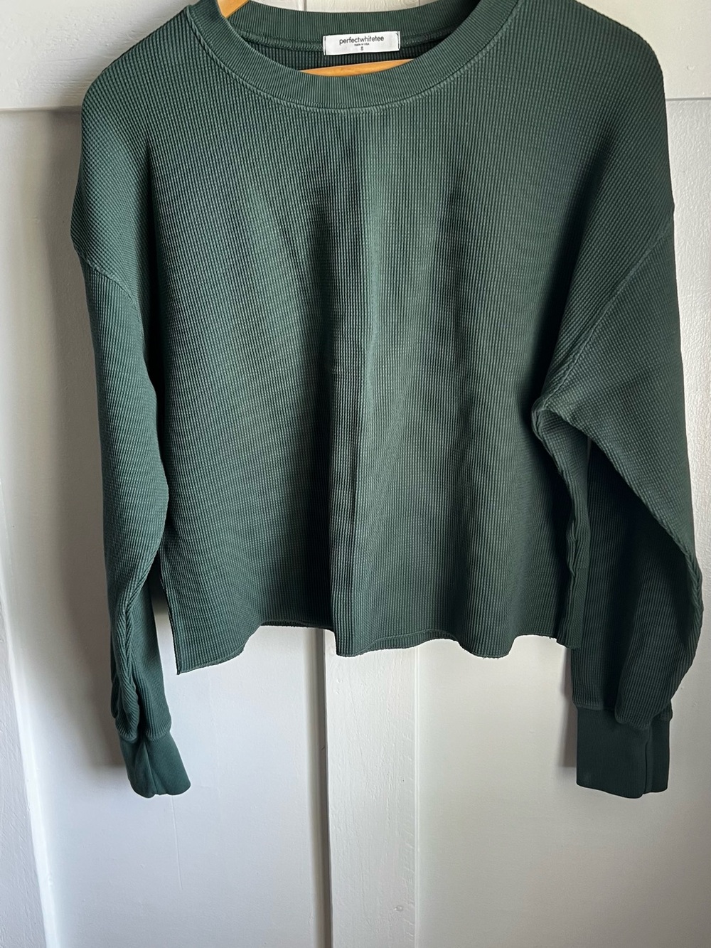 Perfectwhitetee Luna waffle long sleeve Dark Green crew neck boxy crop